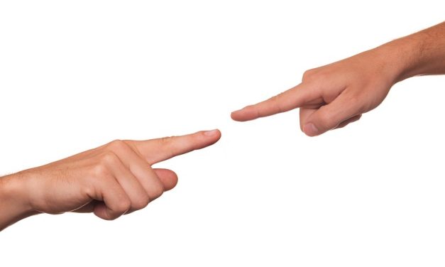 O PREDPOJATOSTI, HÁDKACH, DISKUSIÁCH, NÁZORE